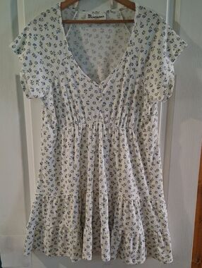 No Boundaries White Floral V-Neck Sundress with Blue and Green Print